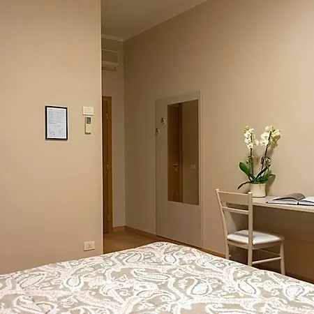 Cecco Hotel