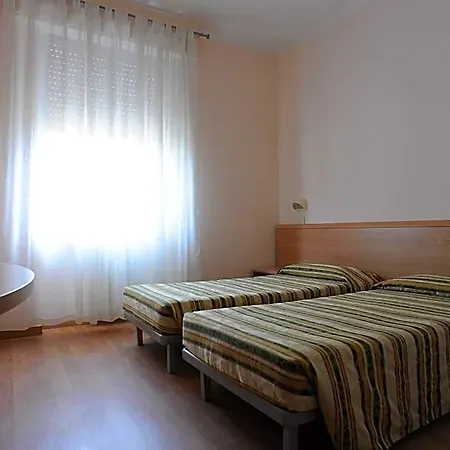 Hotel Cecco 2*