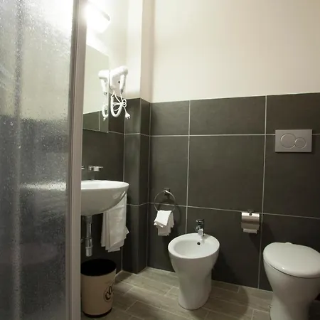 Cecco Hotell